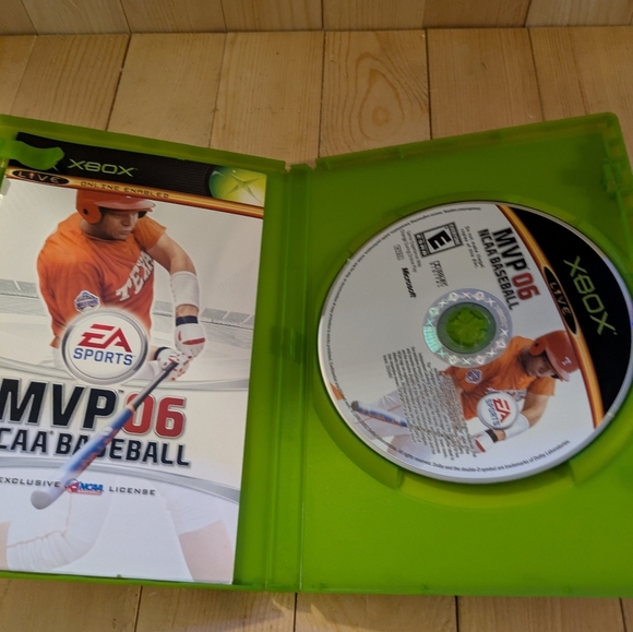 MVP 06 NCAA Baseball Xbox Game Used - Picture 4 of 5